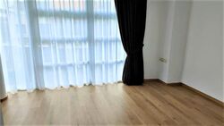 Cambridge Road (D8), Terrace #586181691